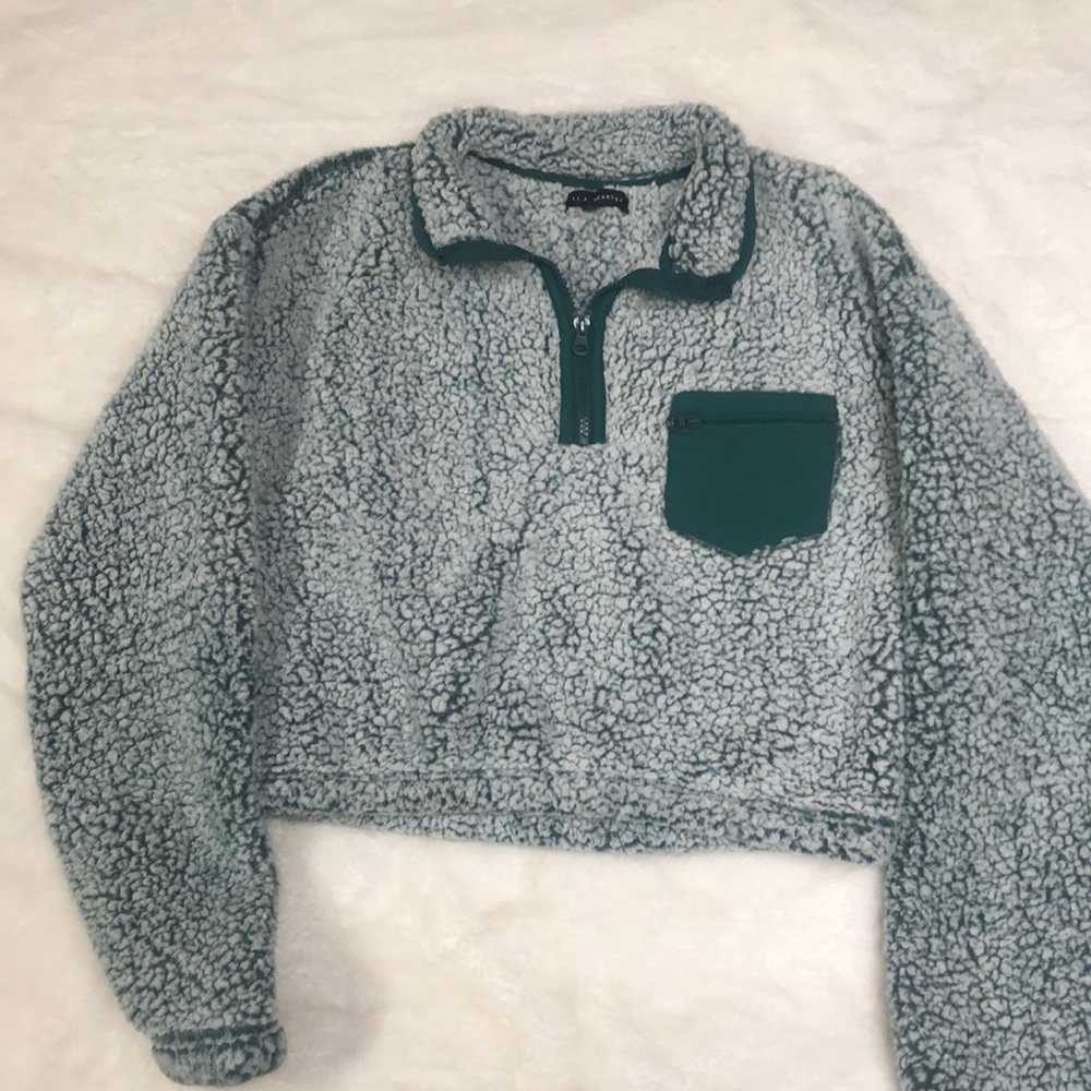 Sherpa half zip cropped sweater. Very warm and on trend :)